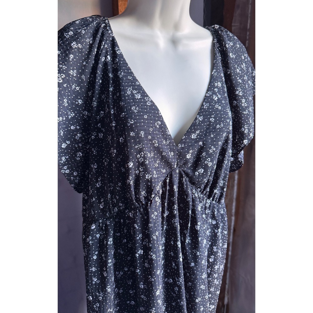 Universal Thread Black Floral V-Neck Smocked Back Midi Dress Large NEW